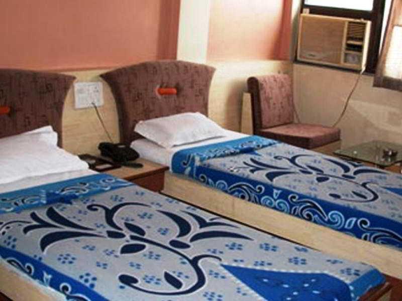 Hotel Tourist International Pune Exterior foto