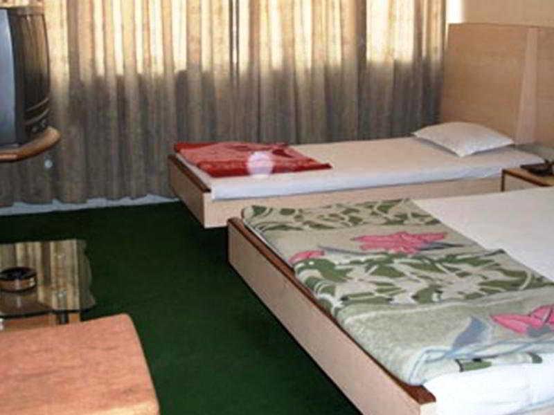 Hotel Tourist International Pune Exterior foto