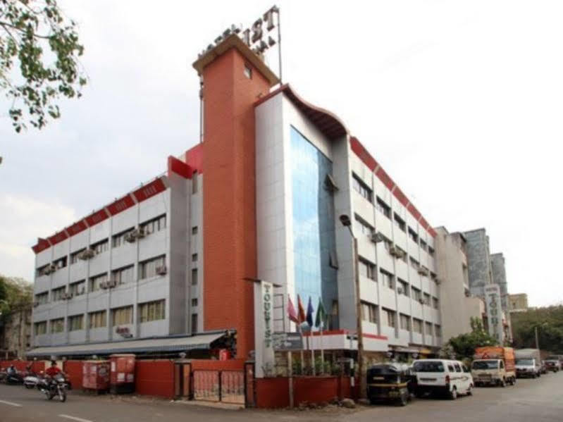 Hotel Tourist International Pune Exterior foto